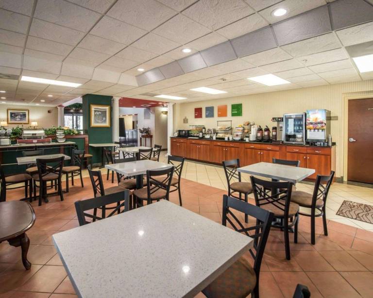 Comfort Inn & Suites Morganton South — photo 5