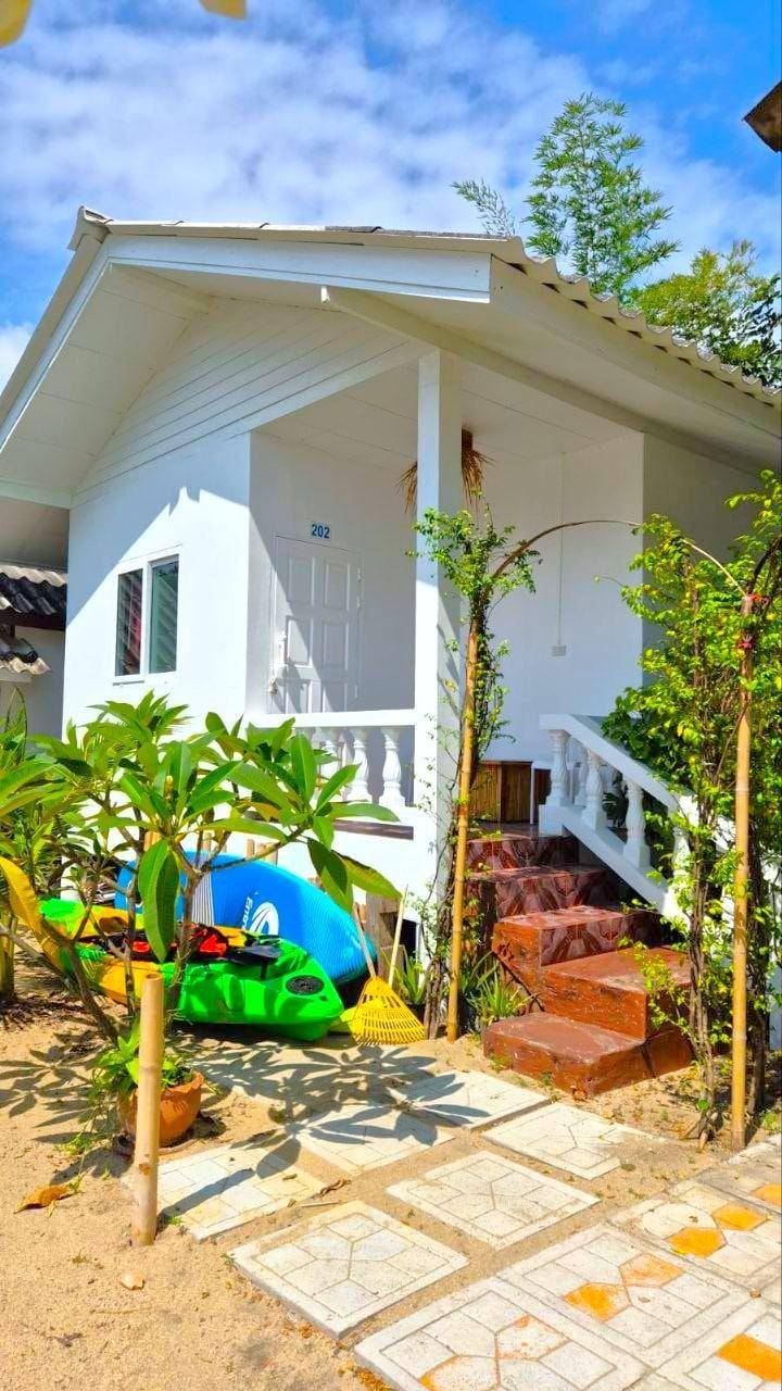 Lovely bungalow | Close to the beach | Dogs allowed — photo 4