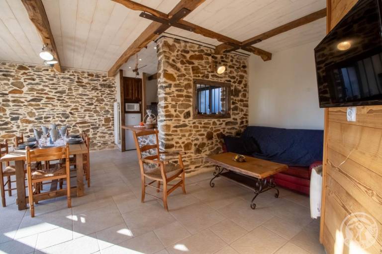 Beautiful gite with garden & patio | Pets are welcome — photo 2