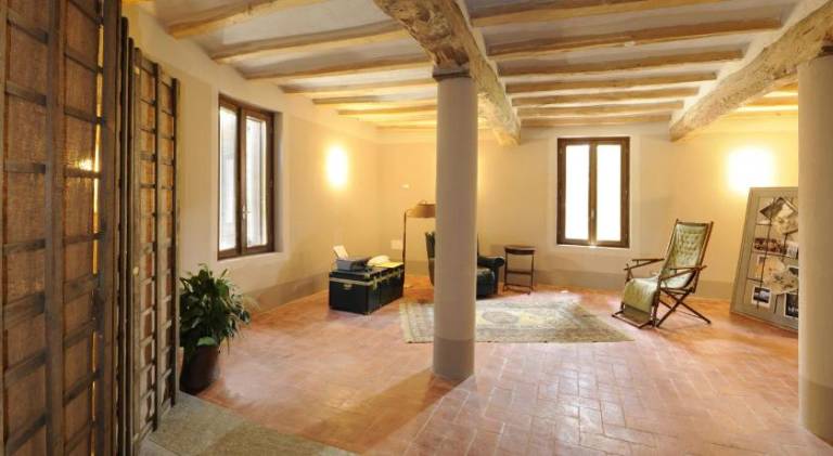 Beautiful farm with yard & terrace | Pets are welcome — photo 3