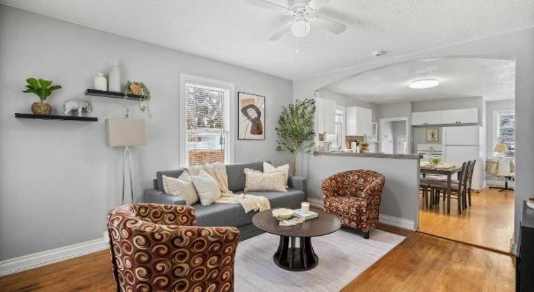 Sylvan Lake Nook Family-Friendly and Close to Beach in Sylvan Lake, AB