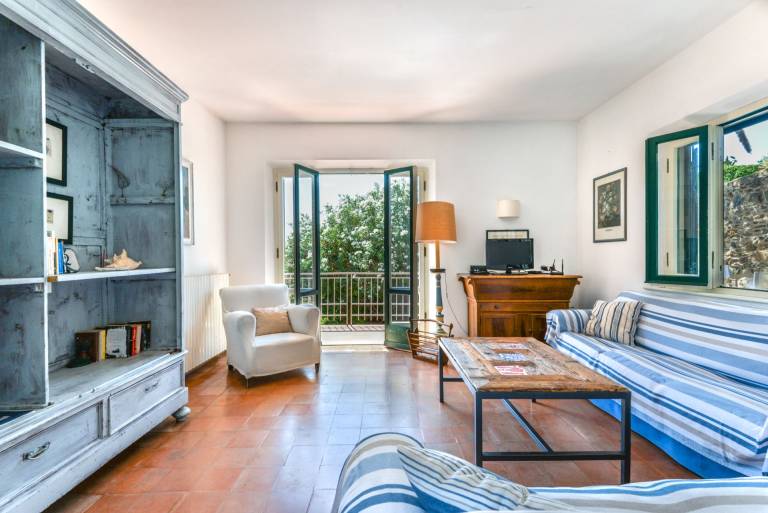 Family-friendly villa with garden & patio | Pets are welcome — photo 3