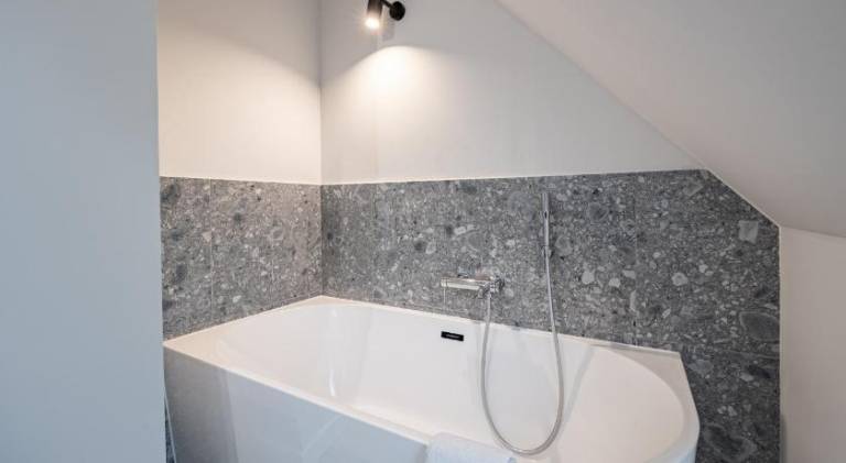 Serviced apartment with 3 rooms for 8 persons — photo 5