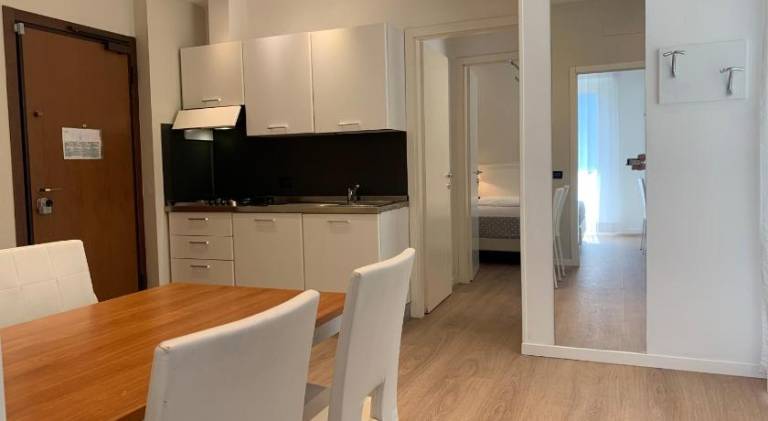 Wonderful serviced apartment with terrace & yard | Beach nearby | Pets allowed — photo 3