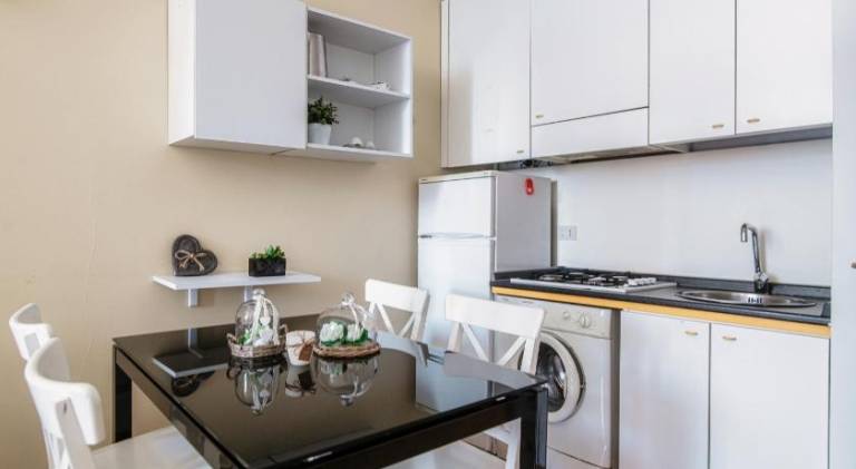 Holiday apartment | Next to Como Cathedral — photo 3