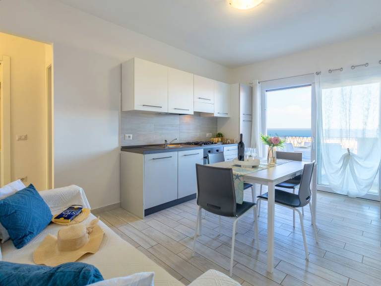 Rental apartment with patio | Sea view | Pets allowed — photo 2