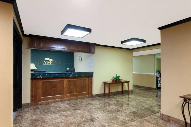 Baymont by Wyndham Memphis East — photo 4