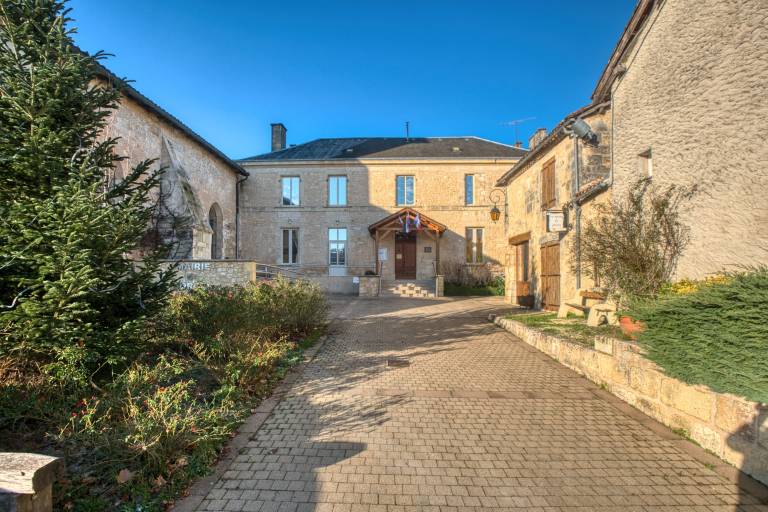 Vacation home with fast internet, garden & terrace in Périgueux