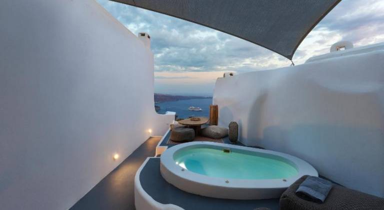Villa with hot tub | Pet-friendly — photo 5