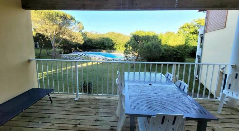Rental apartment with private pool & patio — photo 5