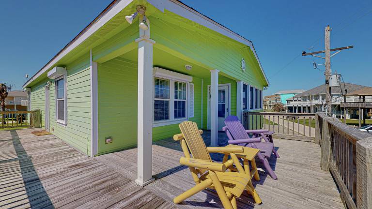 House with grill | Beach view — photo 2