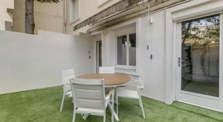 Beautiful apartment with patio & yard | Next to the beach | Good for workation | Pets are welcome — photo 5