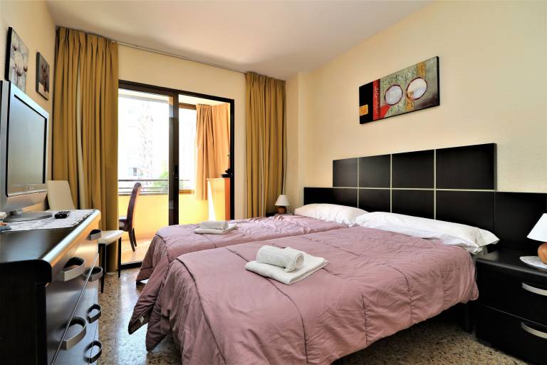 Family-oriented lovely apartment with patio, garden & pool | Garden view | Pets allowed — photo 5