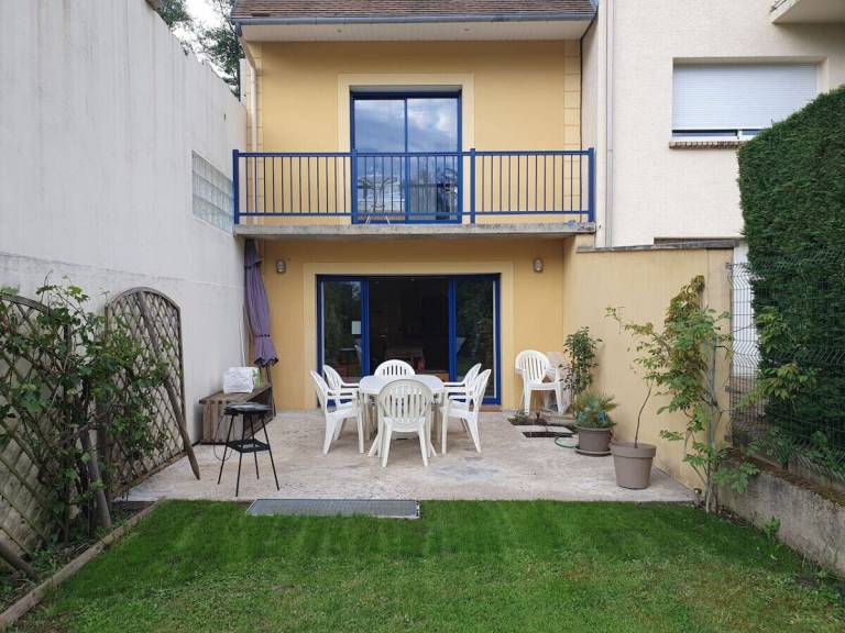 House  Jouy-en-Josas