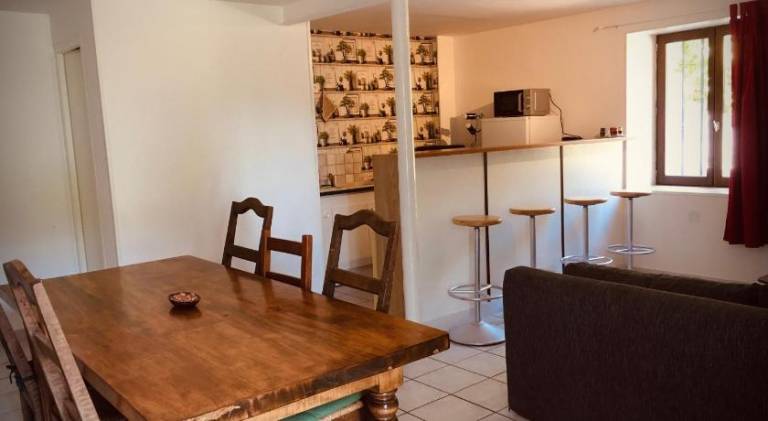 Apartment with 2 rooms for 6 persons — photo 3