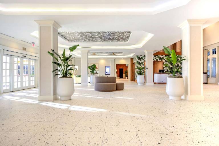Embassy Suites by Hilton Deerfield Beach Resort & Spa — photo 5