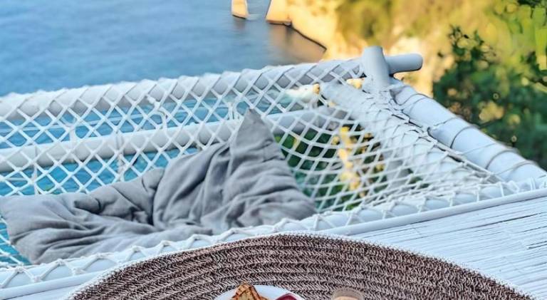 Tropical Glamping Nusa Penida Diamond Beach - Cliff Side Edge — photo 4