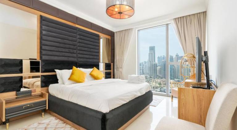 Fully equipped beautiful holiday apartment with patio, barbecue & yard | Close to Burj Khalifa | Suitable for remote work | Dogs allowed — photo 2