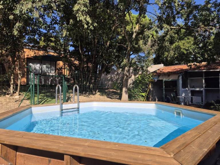 Gite with garden, barbeque & private pool in Béziers