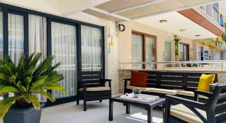 Apartment with patio & yard | Good for workation — photo 5
