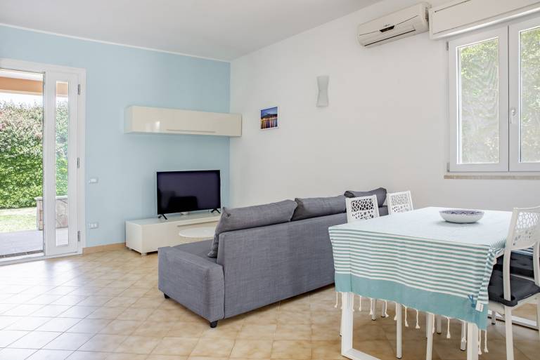Villa with private pool & terrace — photo 4