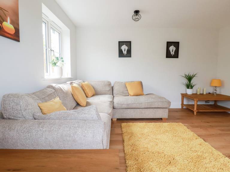 Family-oriented pleasant cottage with garden | Beach view | Dogs allowed — photo 5