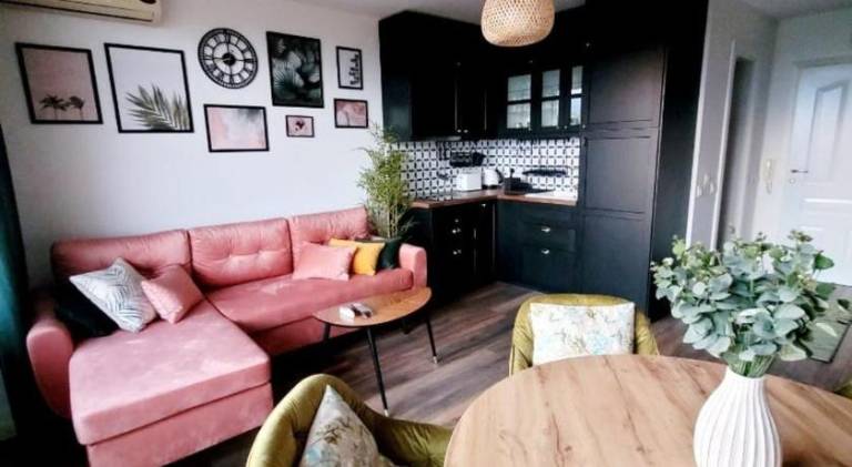 Rental apartment with terrace, garden & pool | Dogs allowed in Burgas