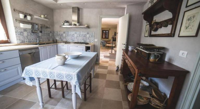 Villa with 5 rooms for 9 persons — photo 3