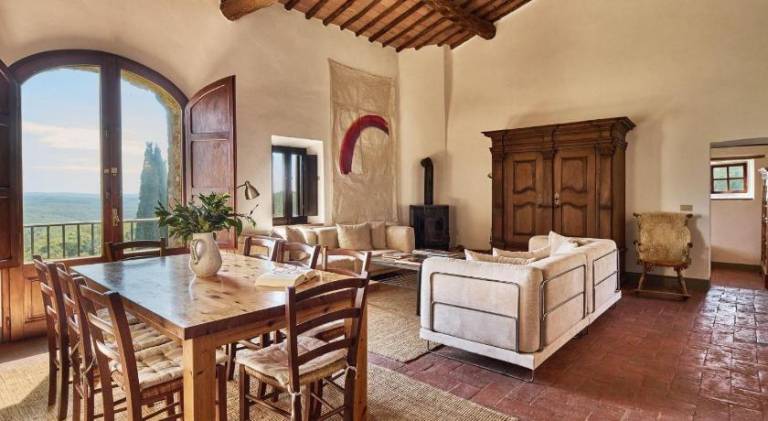Villa with yard, barbeque & private pool | Pet-friendly — photo 3