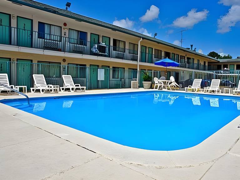 Rodeway Inn Lafayette — photo 2