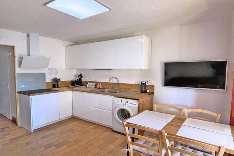 Wonderful rental apartment with patio | Close to the beach | Pets are welcome — photo 2