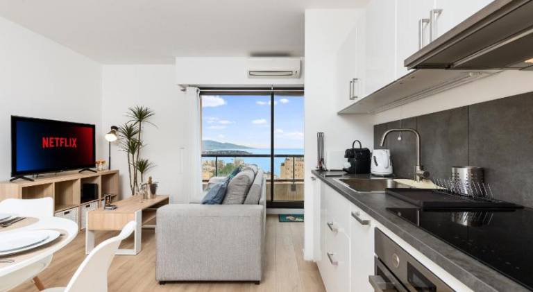 Beautiful rental apartment | Perfect for remote work | Pet-friendly — photo 3