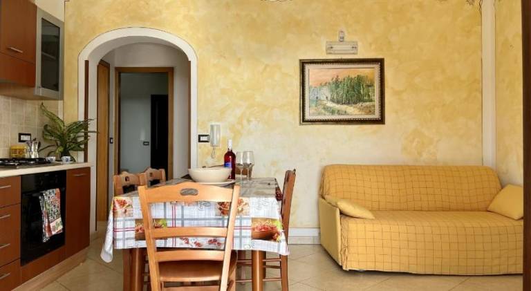 Villa with barbeque, yard & patio — photo 3