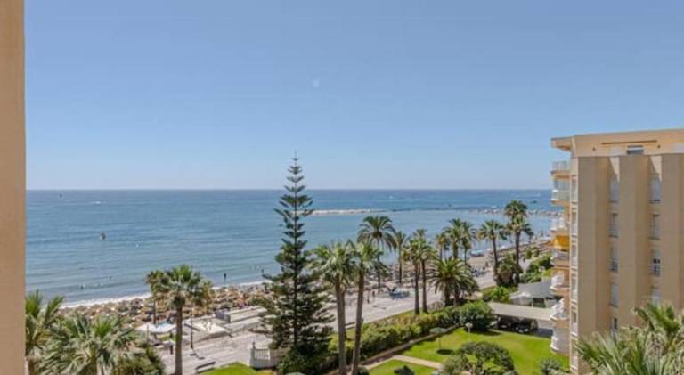 Wonderful apartment with sea views — photo 3