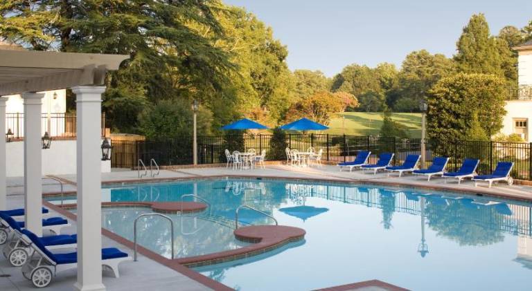 Williamsburg Inn, an official Colonial Williamsburg Hotel — photo 3