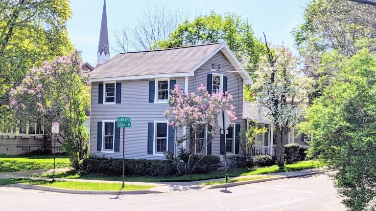 House  Williamsville