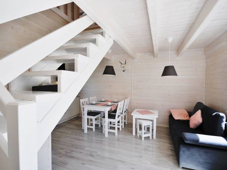 Vacation home with yard, barbeque & terrace — photo 4