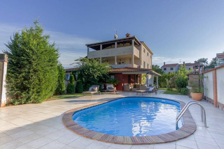 Villa Pula