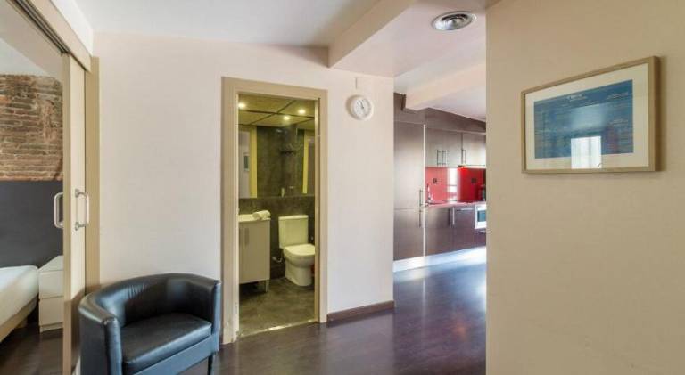 Apartment with patio | Close to Barcelona Cathedral | Pet-friendly in Barcelona
