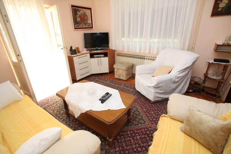 Three bedroom apartment with terrace and sea view Trogir (A-15011-a) — photo 3