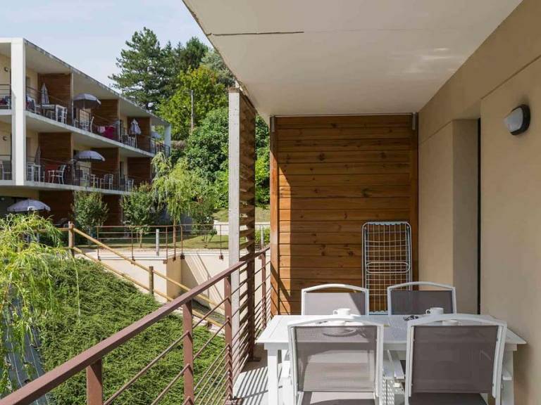 Apartment with heated pool | Pets allowed — photo 3