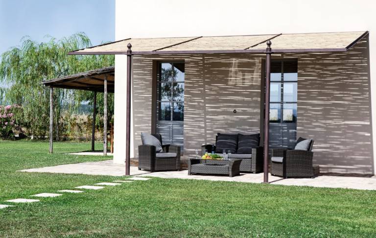 Family-friendly vacation home with private pool, yard & patio | Dogs allowed — photo 3