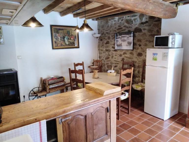 Beautiful gite with barbecue, terrace & garden | Pet-friendly — photo 4