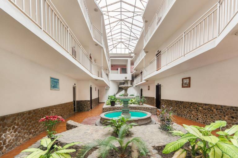 OYO Hotel Casa Blanca — photo 3