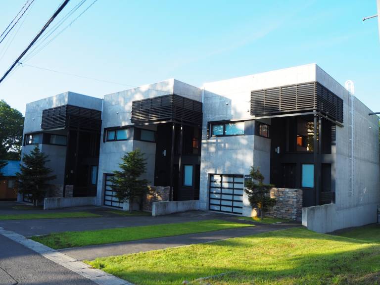 House  10