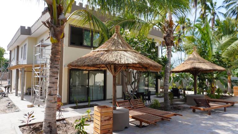 Blackstone Beach Resort — photo 5