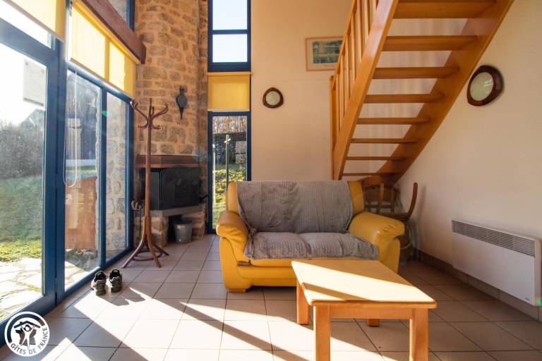 Gite with yard, patio & barbeque | Pets allowed — photo 2