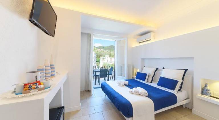Villa Fortuna Holiday Resort. in Ischia