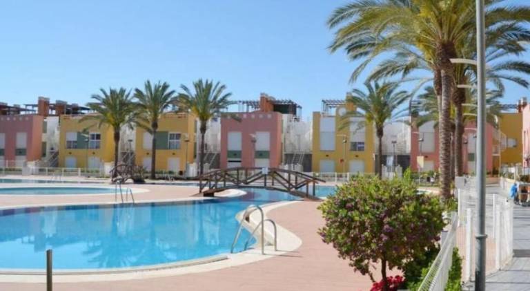 Holiday apartment with hot tub & pool in Vera