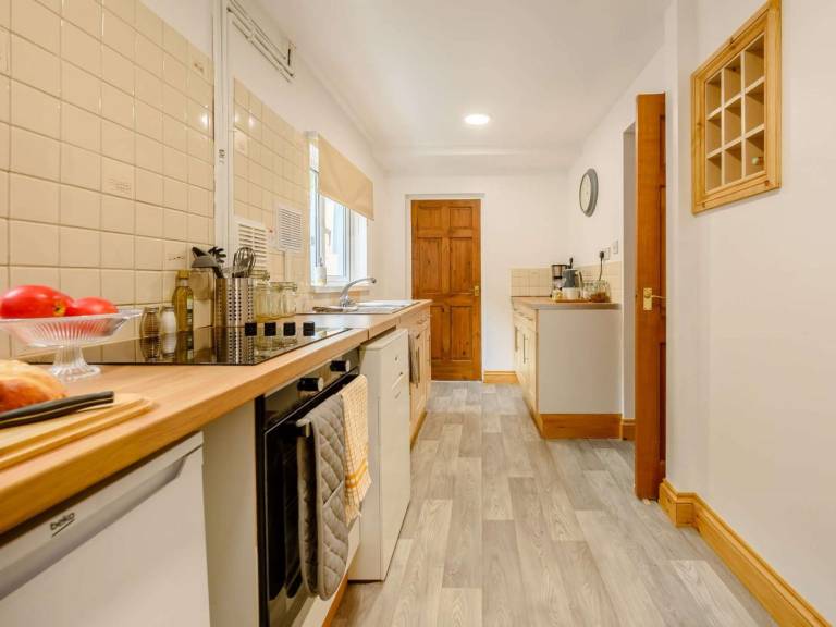 Fully equipped cottage with garden | Water view | Pet-friendly — photo 5